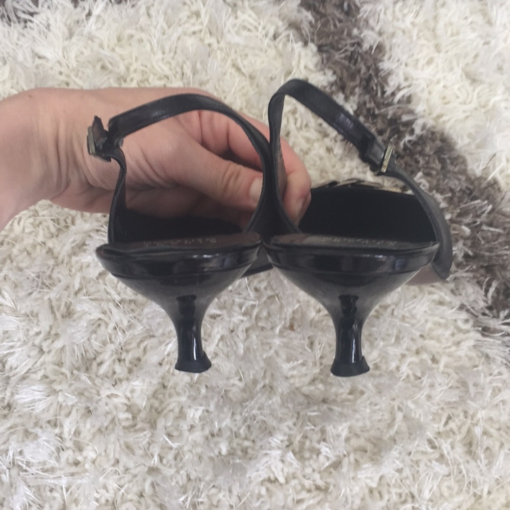 Stuart Weitzman sling back heels in size 8 - Picture 6 of 8